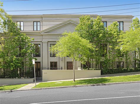 145 Houses for Sale in Toorak, VIC, 3142 .